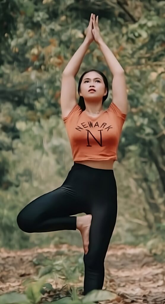 Woman exercising to lose stomach belly fat.