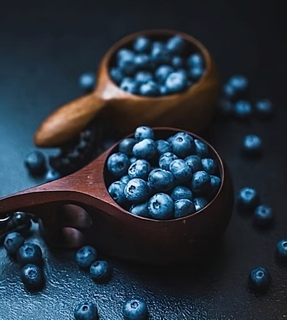Berries are very healthy for healthy skin.