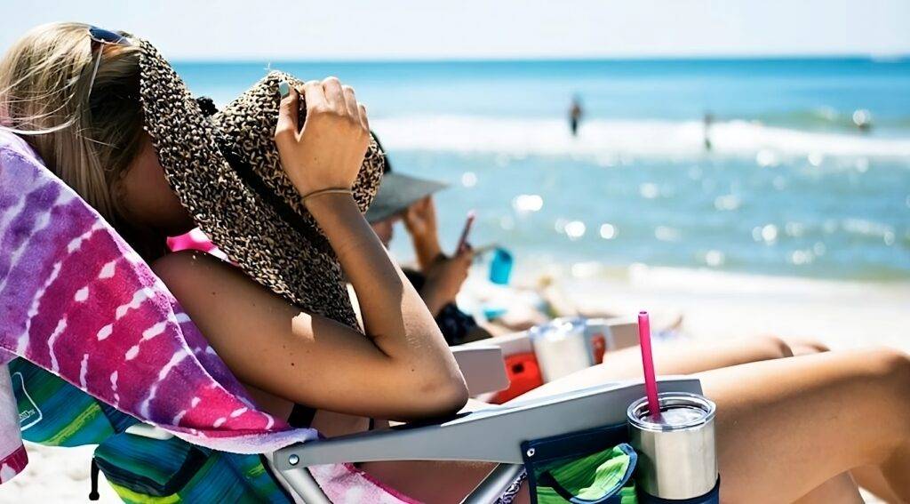 Sunscreen is important to use to avoid wrinkles on the skin and to maintain healthy skin.